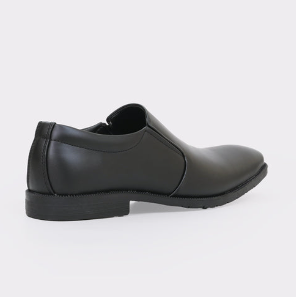 SLIP-ON SHOES